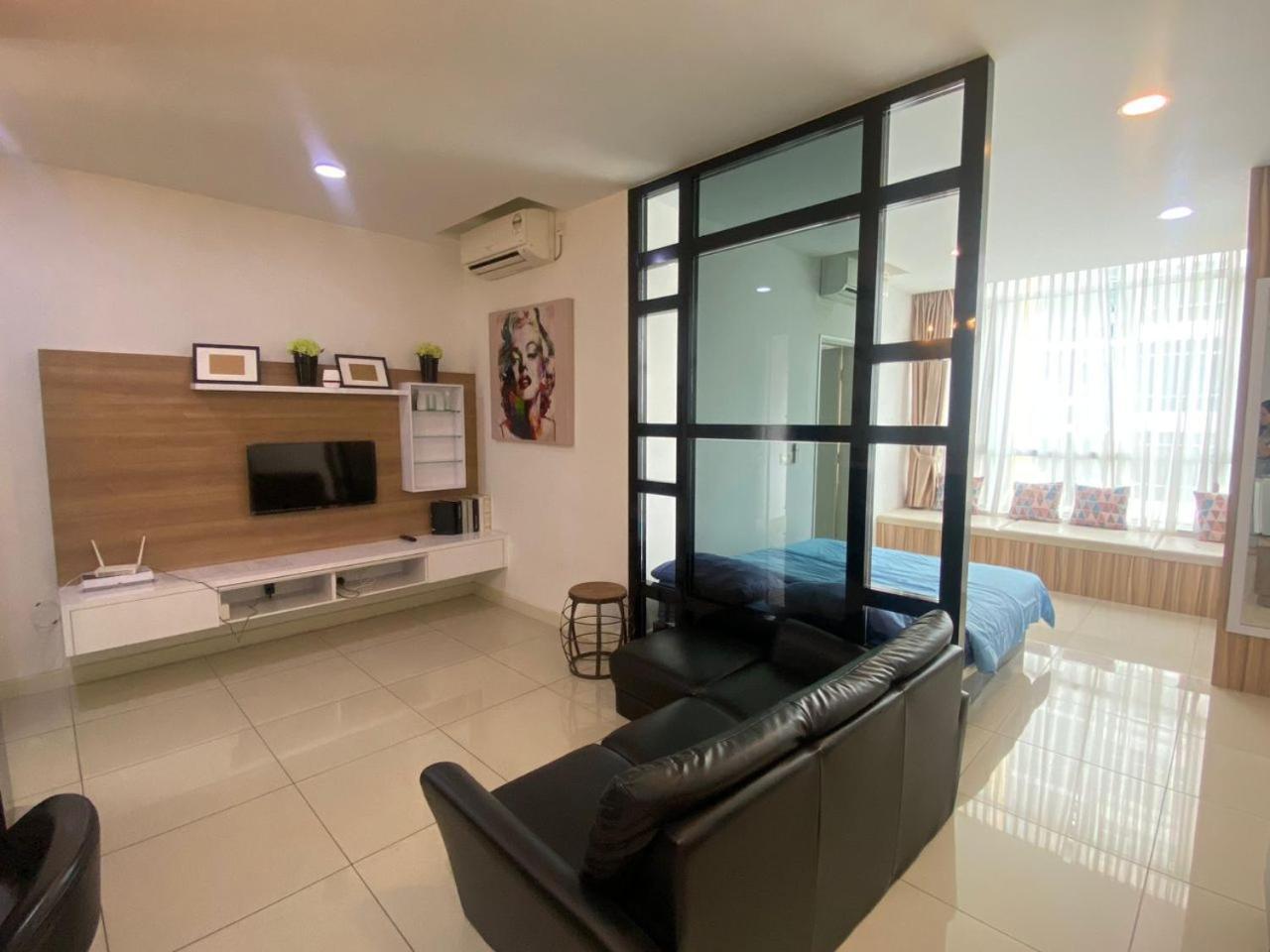 Apartment Vesta Homes, Greenfield Regency , Paradigm Mall, Sutera Mall, Poolview